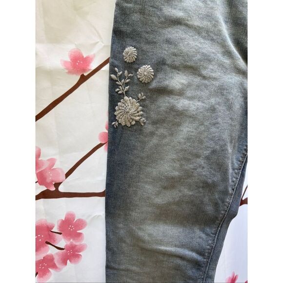 Old Navy Rockstar Light Color Floral Design Jean Size 12 - Picture 3 of 6